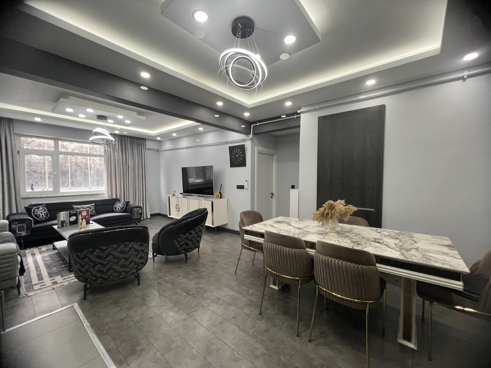 Luxury Stay in Laleli – Jacuzzi & Prime Location